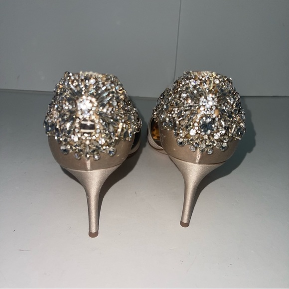 Badgley Mischka Collection Celeste Peep Toe Pump - Defect Missing One Rhinestone - Picture 10 of 17